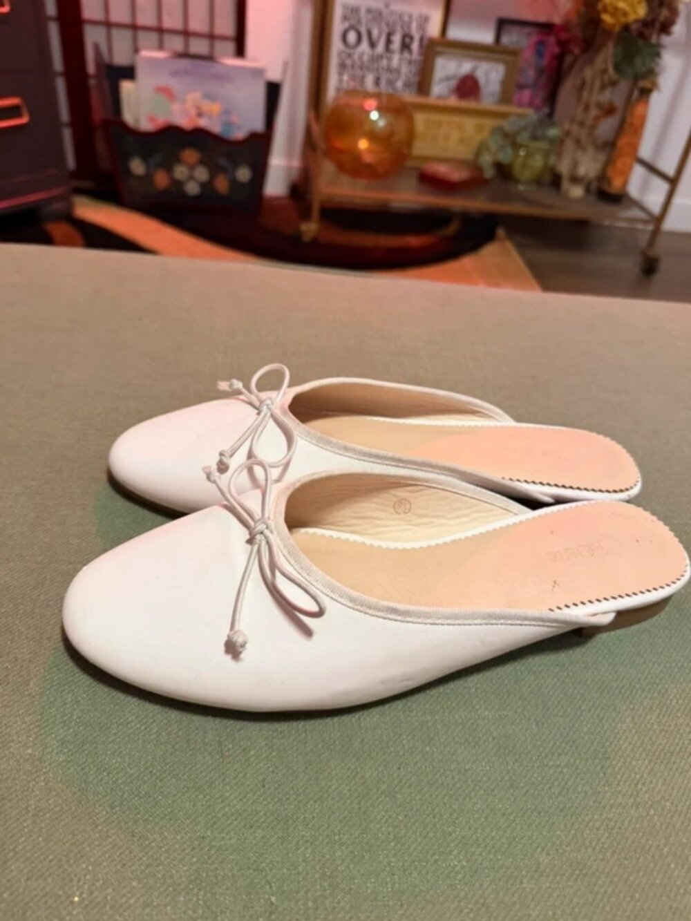 Slip on Flats with bows
